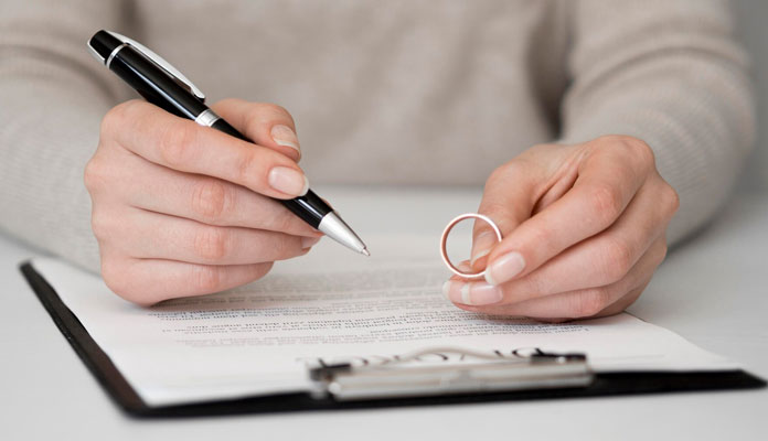 boşanma davasını kim açarsa avantajlı olur